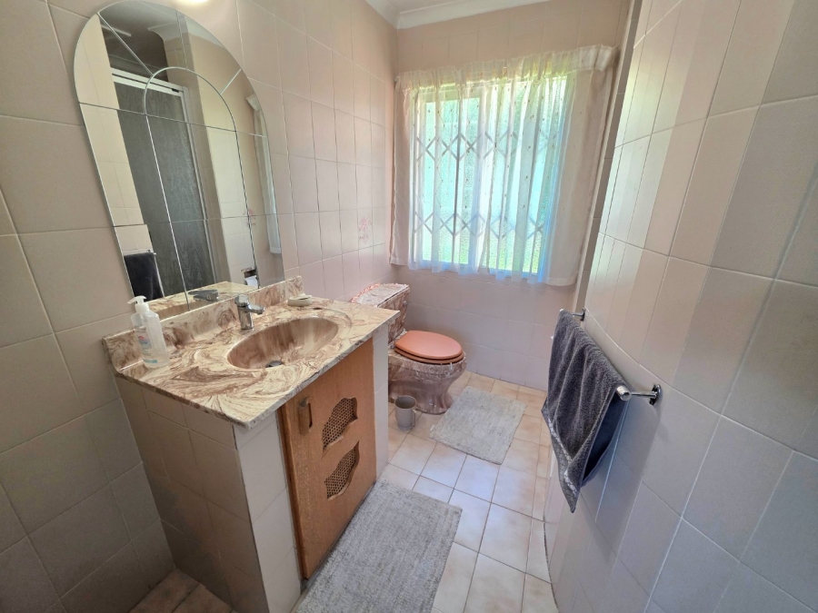 5 Bedroom Property for Sale in La Provance Free State